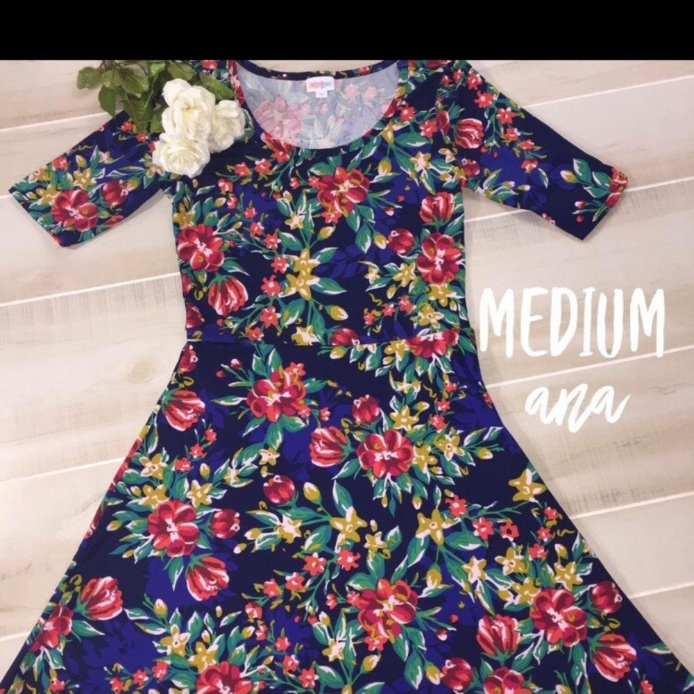 ISO Lularoe Ana Dress Medium